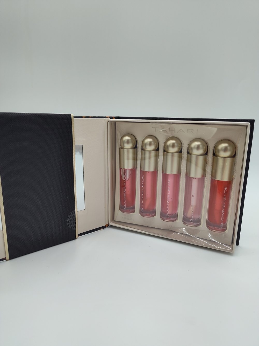 TAHARI Glowing Lip Oil 5 Piece Gift Set Pink Nude Red Chocolate NIB